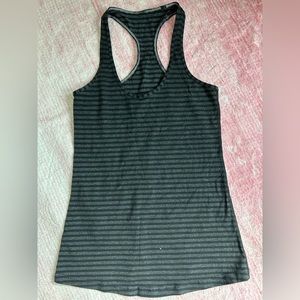 Stripped lululemon workout top